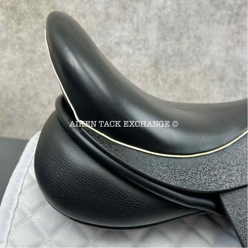 **SOLD** 2020 Black Country Eloquence Dressage Saddle, 18.5" Seat, Medium Wide Tree, Wool Flocked Panels