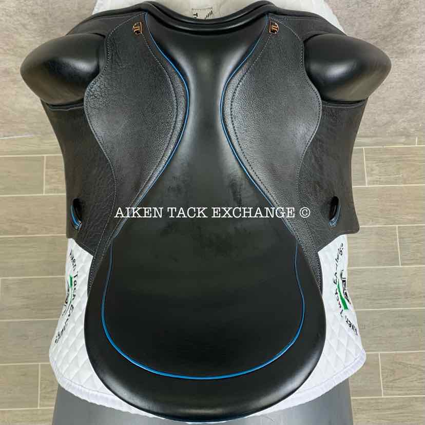 2022 Fluff's Saddlery Dressage Saddle, 17" Seat, Medium Wide Tree, Wool Flocked Panels with Shoulder Relief, Buffalo Leather