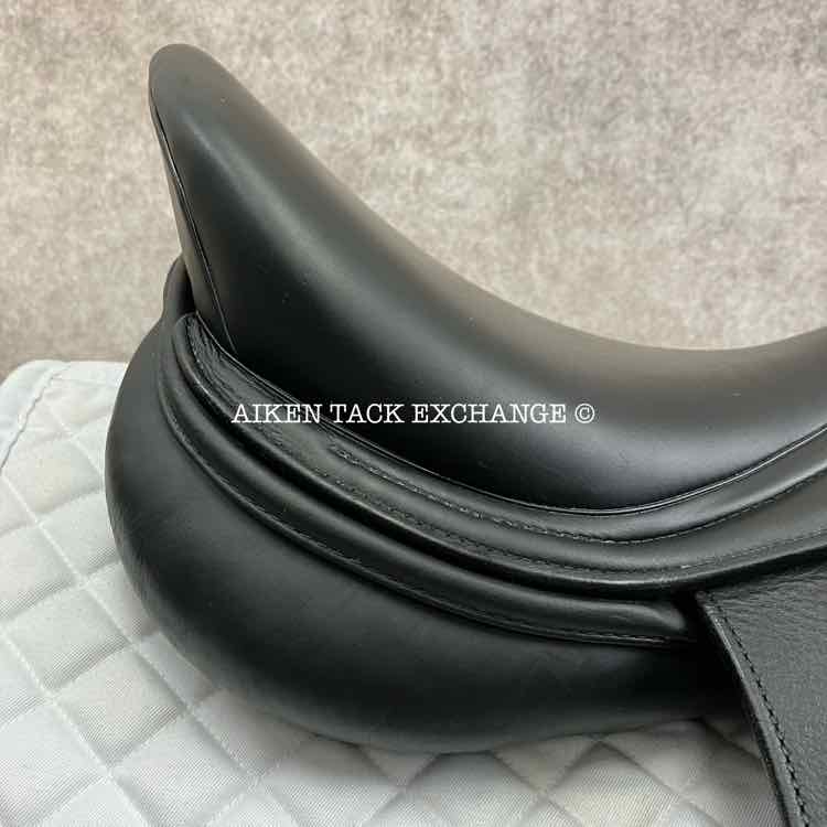 **On Trial** 2022 Prestige Lucky Idol Dressage Saddle, 16" Seat, Short Flap, 33 Tree - Medium, Wool Flocked Panels