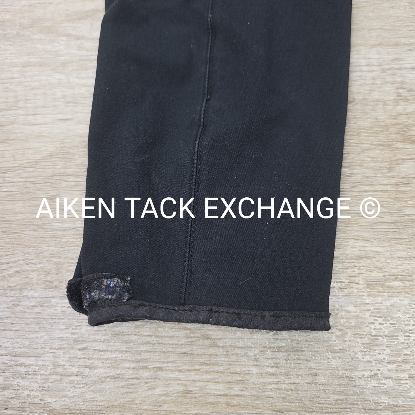 Tailored Sportsman Trophy Hunter Knee Patch Breeches, Size 36