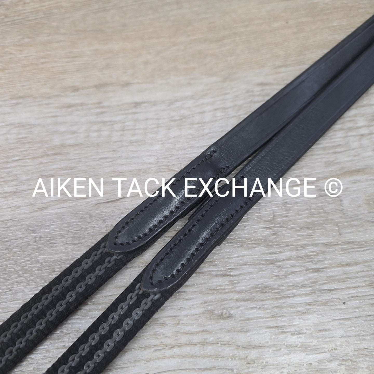 Rubberized Grip Reins, Black, Size Full