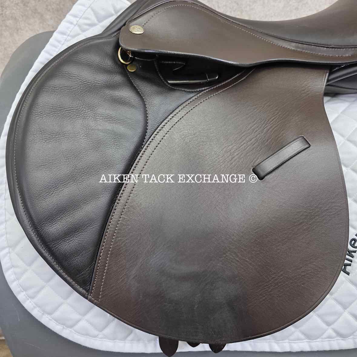 Adam Ellis Close Contact Jump Saddle, 17.5" Seat, Medium Wide Tree, Wool Flocked Panels