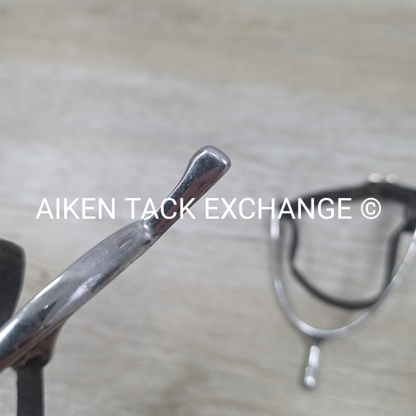 M.Toulouse Spurs with Leather Straps