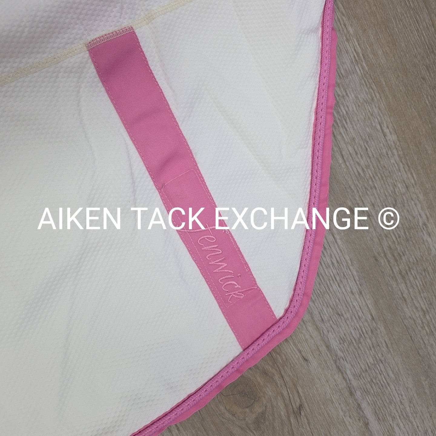 Fenwick Equestrian Pop Star Dress Sheet Sporty Cooler, 68"