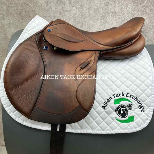 **SOLD** 2023 Stubben Phoenix Elite Jump Sadle, 17.5" Seat with Biomex, Forward Flap, 29cm Tree - Medium Wide, Wool Flocked Panels