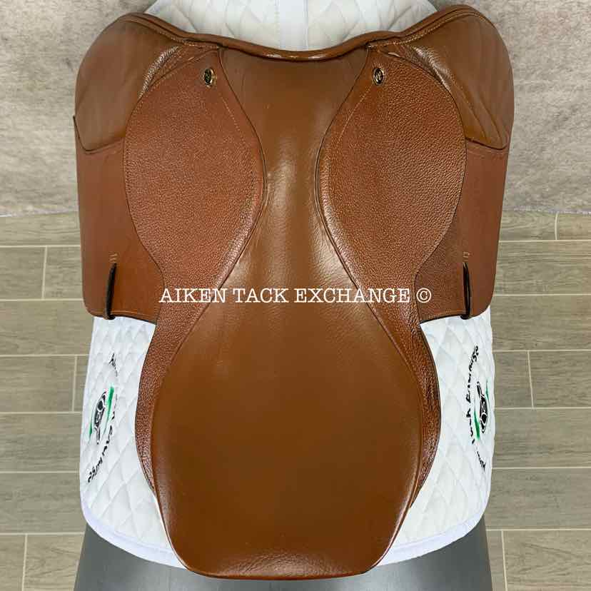 Regency Close Contact Jump Saddle, 17.5" Seat, Medium Wide Tree, Foam Panels
