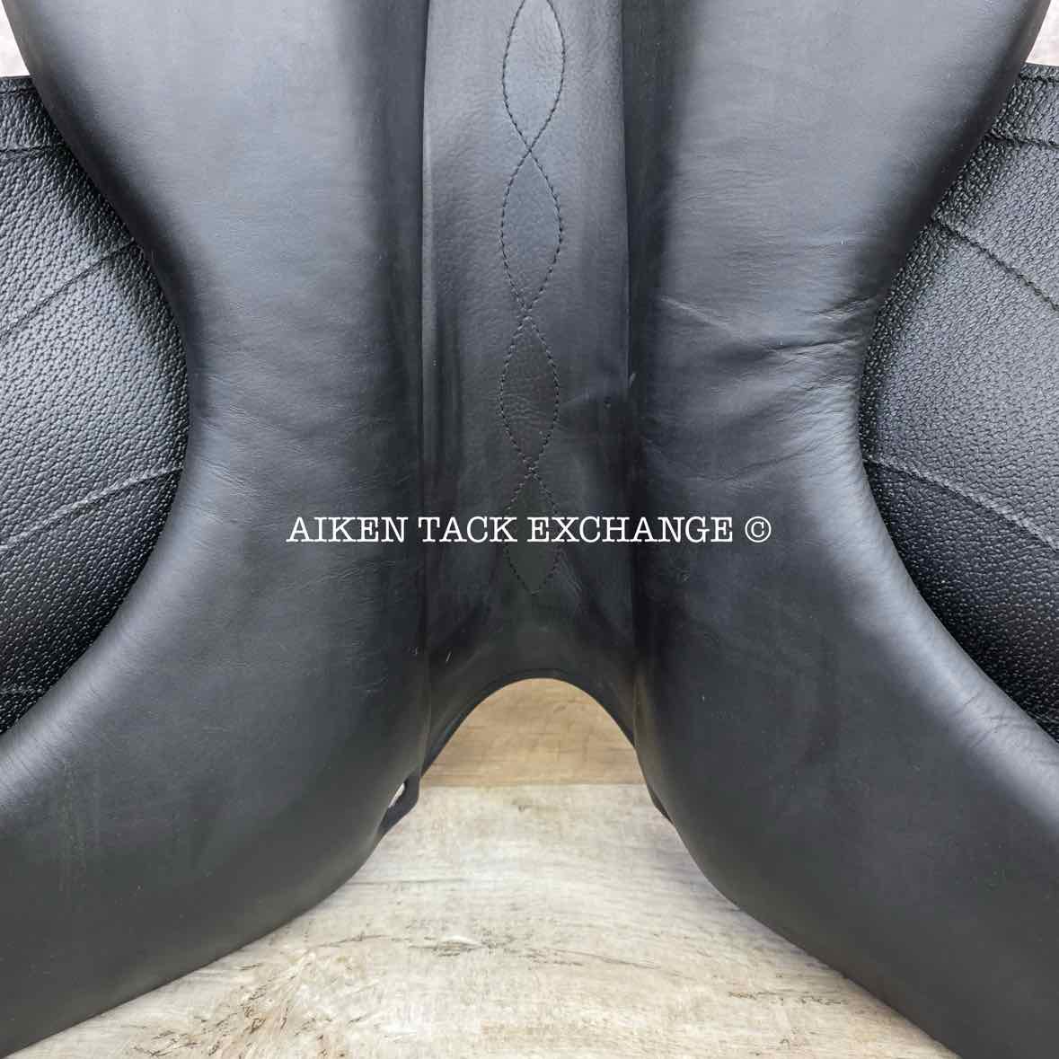 2016 Antares Cadence Monoflap Dressage Saddle, 17" Seat, 1N Flap - Short, M/MW Tree, Foam Panels, Full Buffalo Leather
