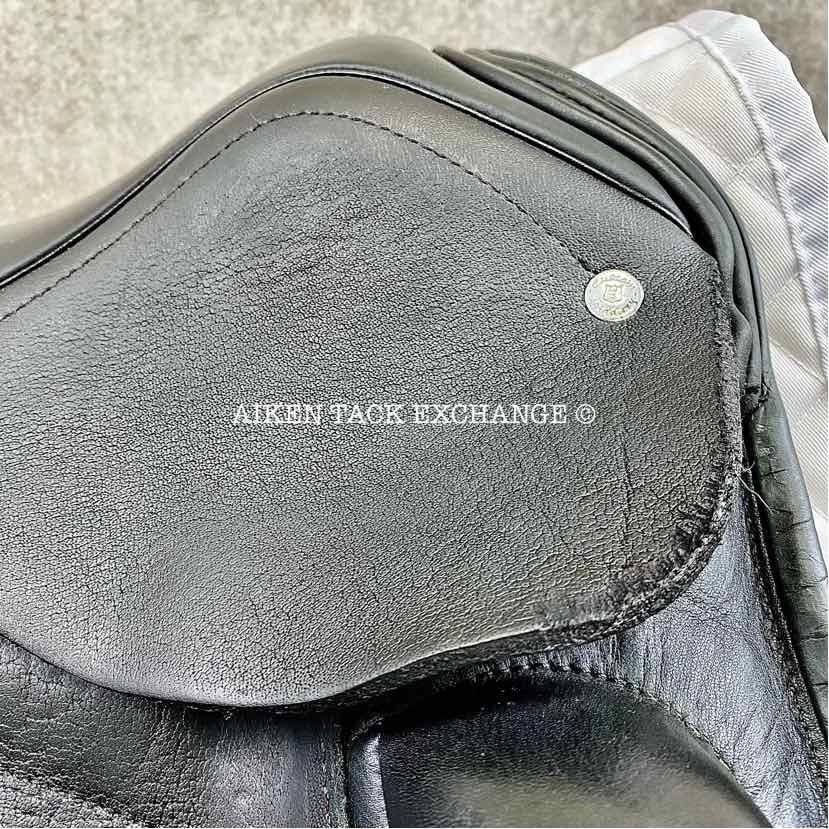 2015 Custom Saddlery Everest Monoflap Dressage Saddle, 17.5" Seat, Adjustable Tree, Wool Flocked Panels