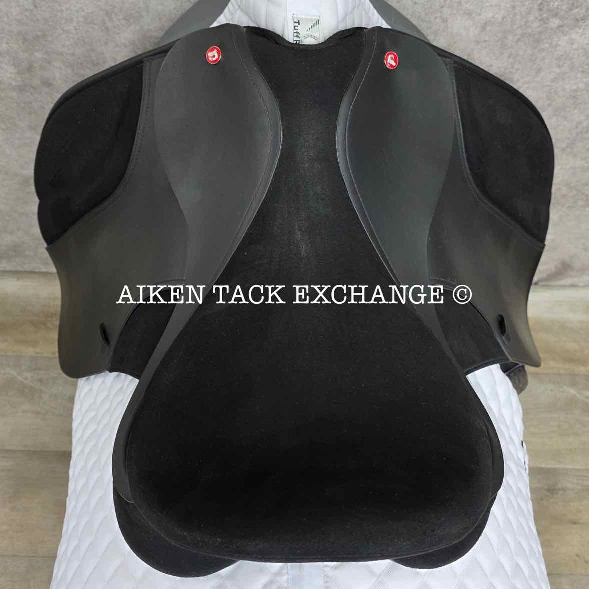 Thorowgood T4 Dressage Saddle, 17.5" Seat, Adjustable Tree - Changeable Gullet, Wool Flocked Panels