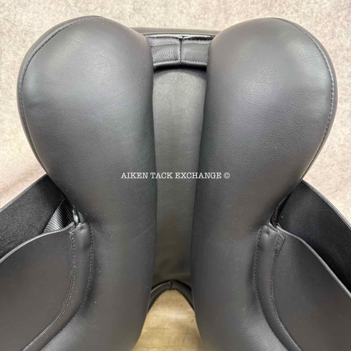 2023 Hulsebos WB3 Dressage Saddle, 17.5" Seat, Medium Wide Tree, Wool Flocked Panels