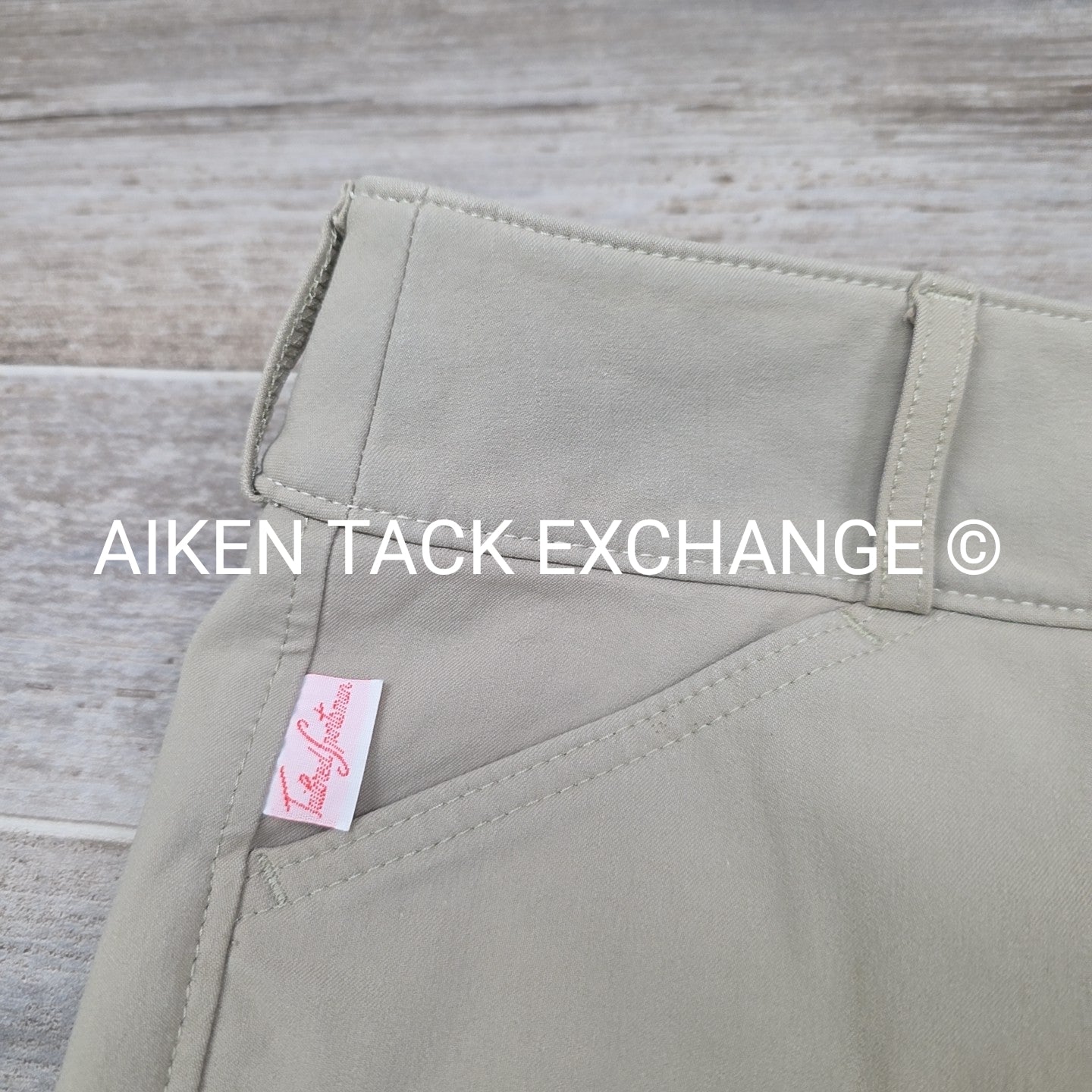 Tailored Sportsman Trophy Hunter Knee Patch Breeches, Size 28 R