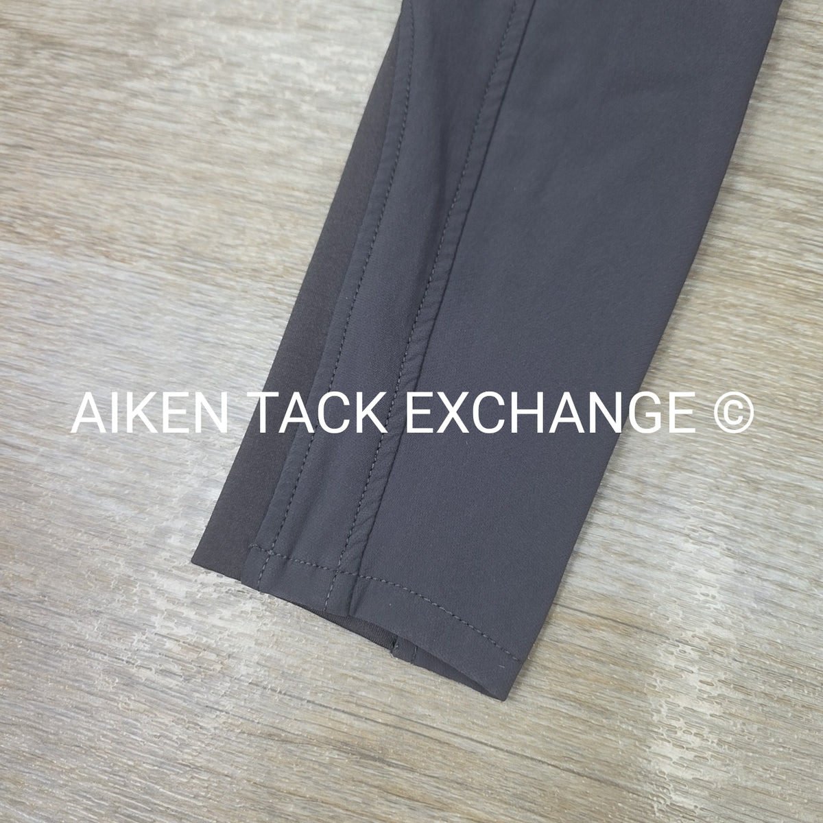 LeMieux Freya Silicone Grip Full Seat Breeches, Youth 9-10