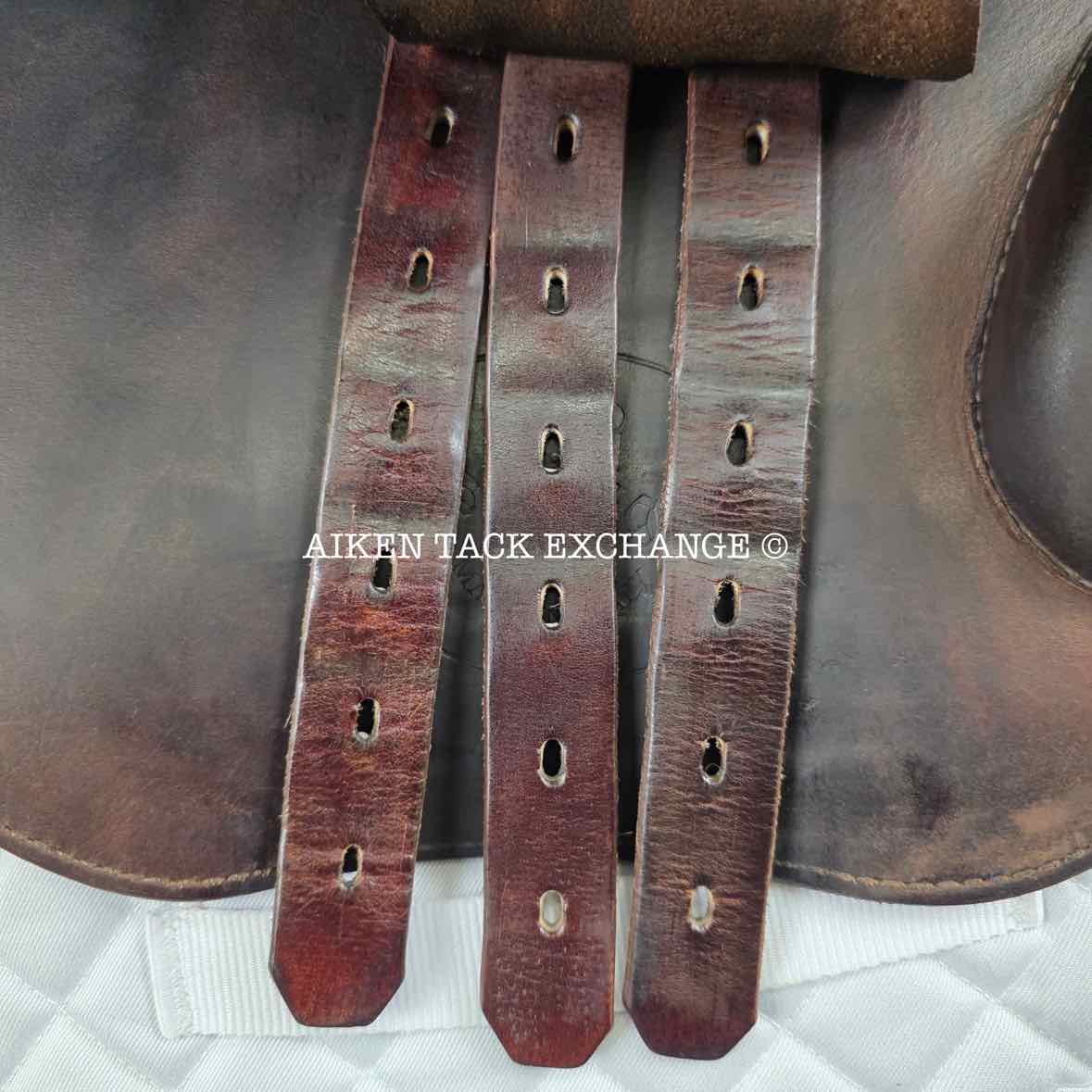 **SOLD** 2012 Prestige Boston Close Contact Jump Saddle, 17" Seat, 33 Tree - Medium, Wool Flocked Panels