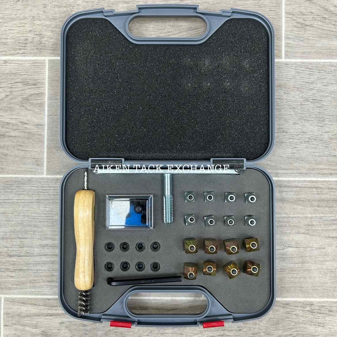 Roma Stud Kit