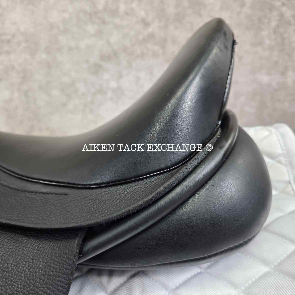 Detente by Advanced Saddle Fit Dressage Saddle, 17.5" Seat, Wide Tree, Wool Flocked Panels