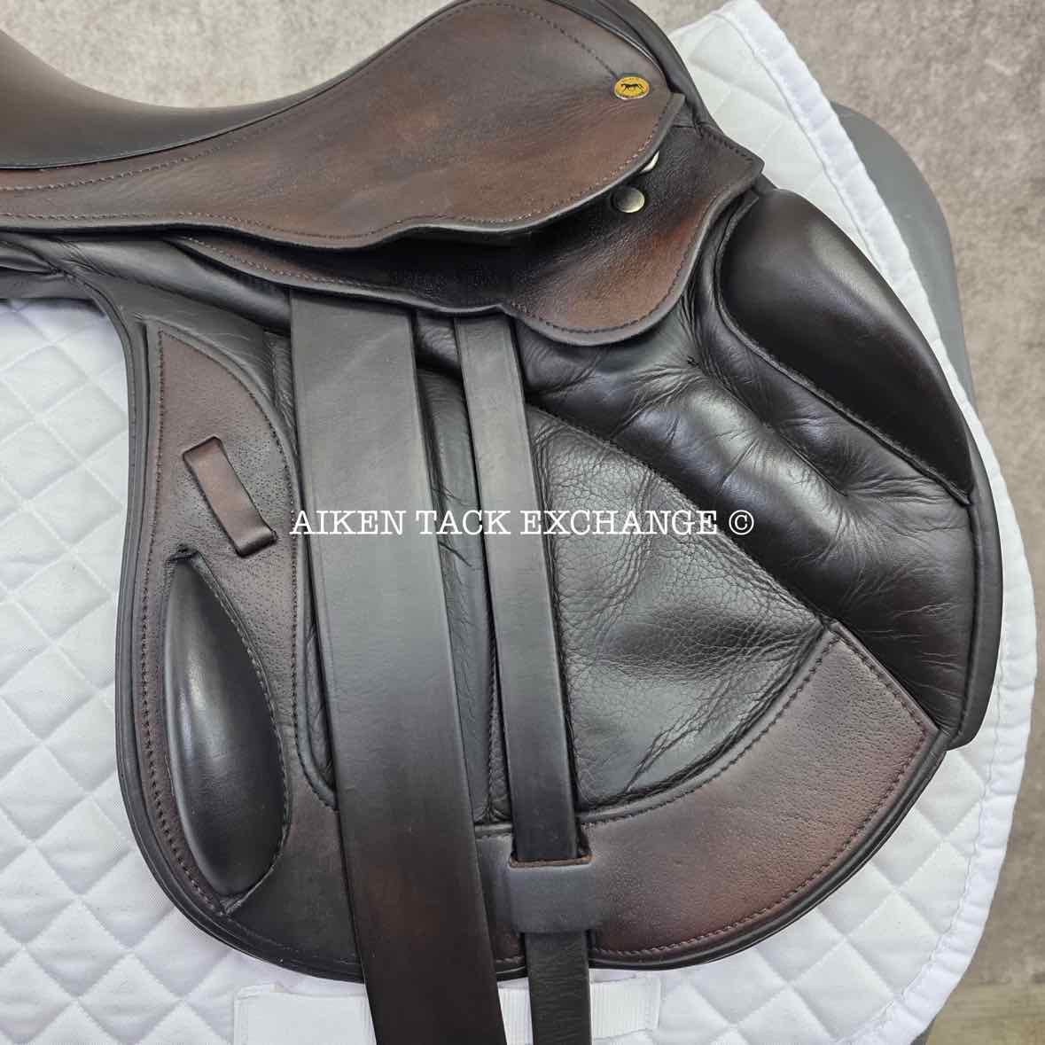 **On Trial** 2014 Black Country Solare Vinici Monoflap Jump Saddle, 17.5" Seat, Medium Wide Tree, Wool Flocked Panels