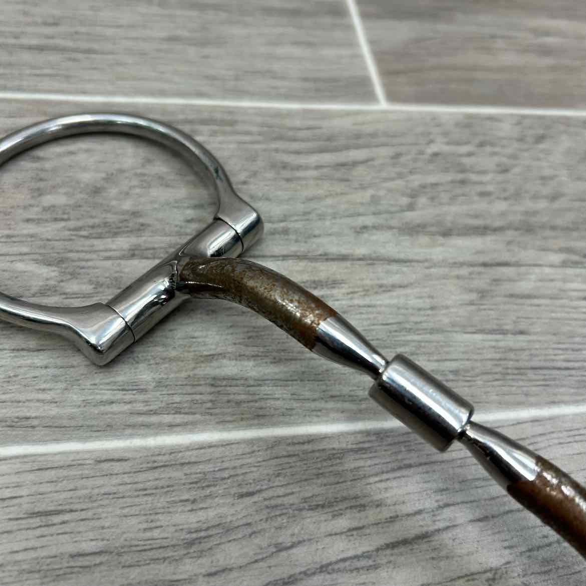 Myler Dee without Hooks and Comfort Snaffle with Narrow Barrel MB 01 5"