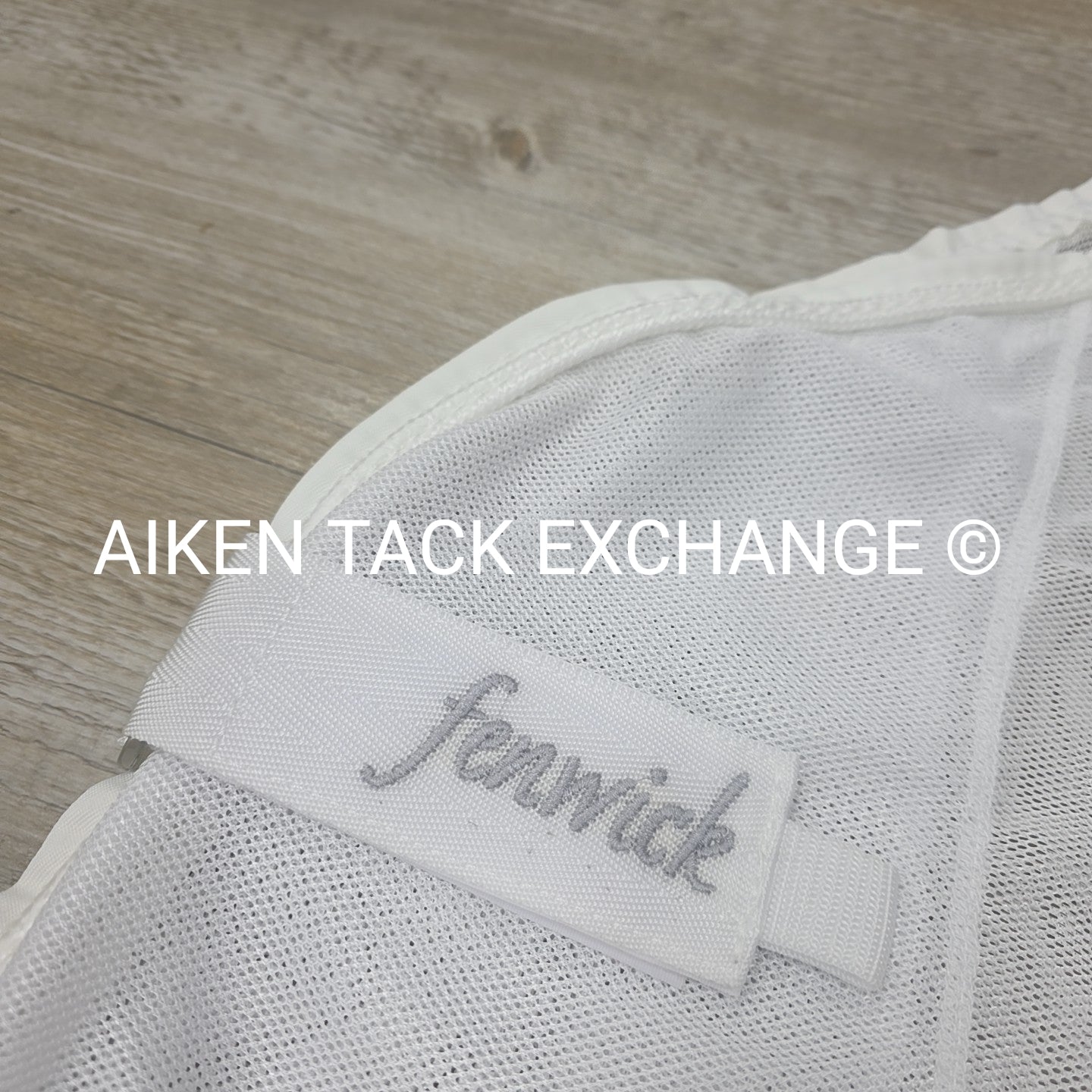 Fenwick Equestrian BodyGuard Mesh Cooler, White (has some marks) 60"