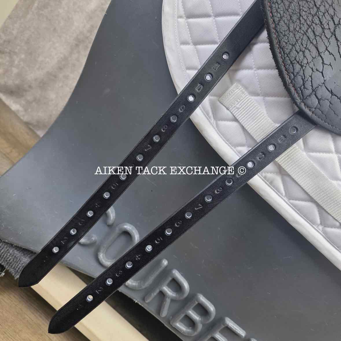 2018 Custom Saddlery Icon Flight Monoflap Dressage Saddle, 17.5" Seat, Adjustable Tree, Wool Flocked Panels