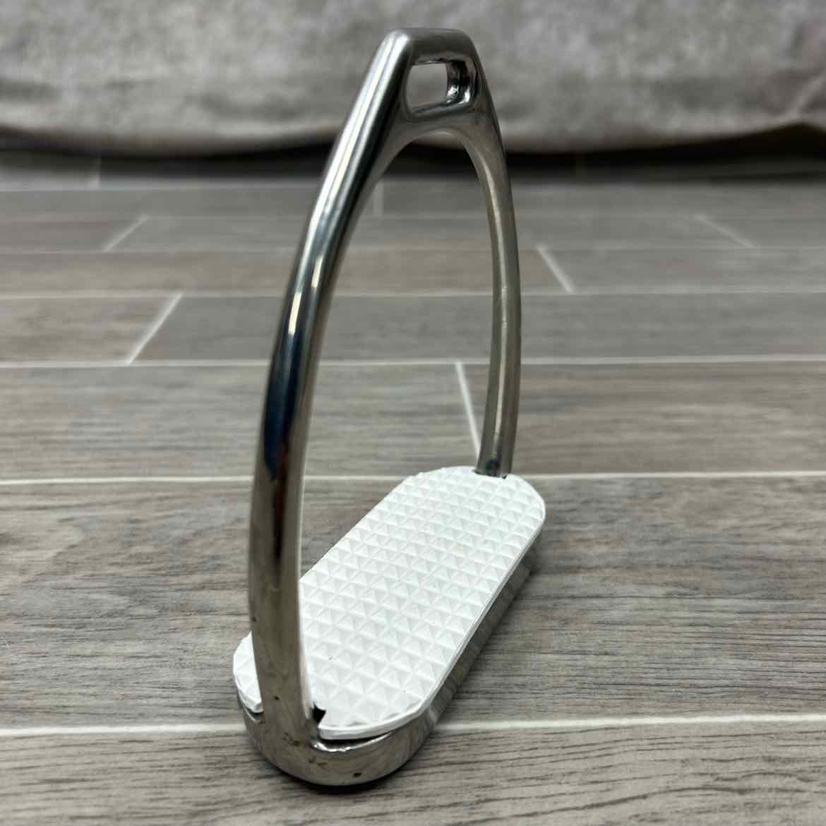 Courbette Lemetex Stirrup Irons, 4.25"