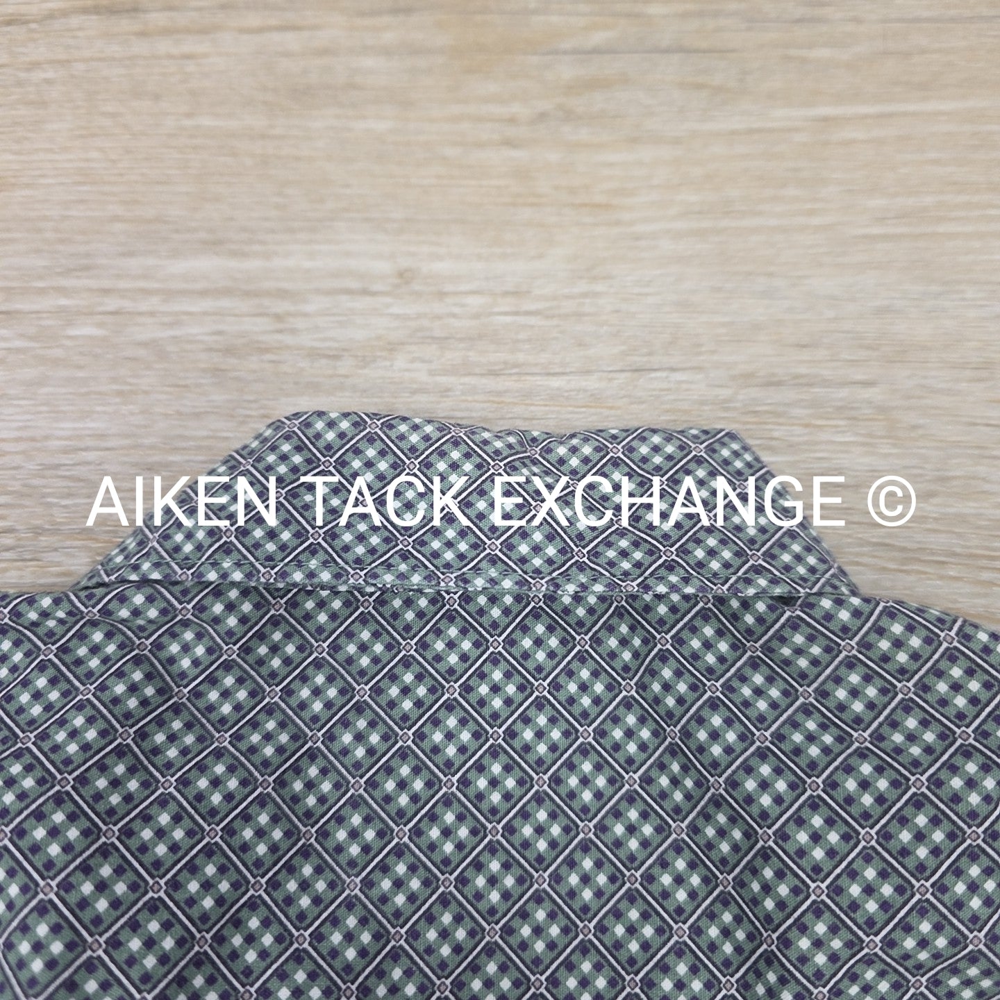 Cinch Long Sleeve Button Up Shirt, Size Small