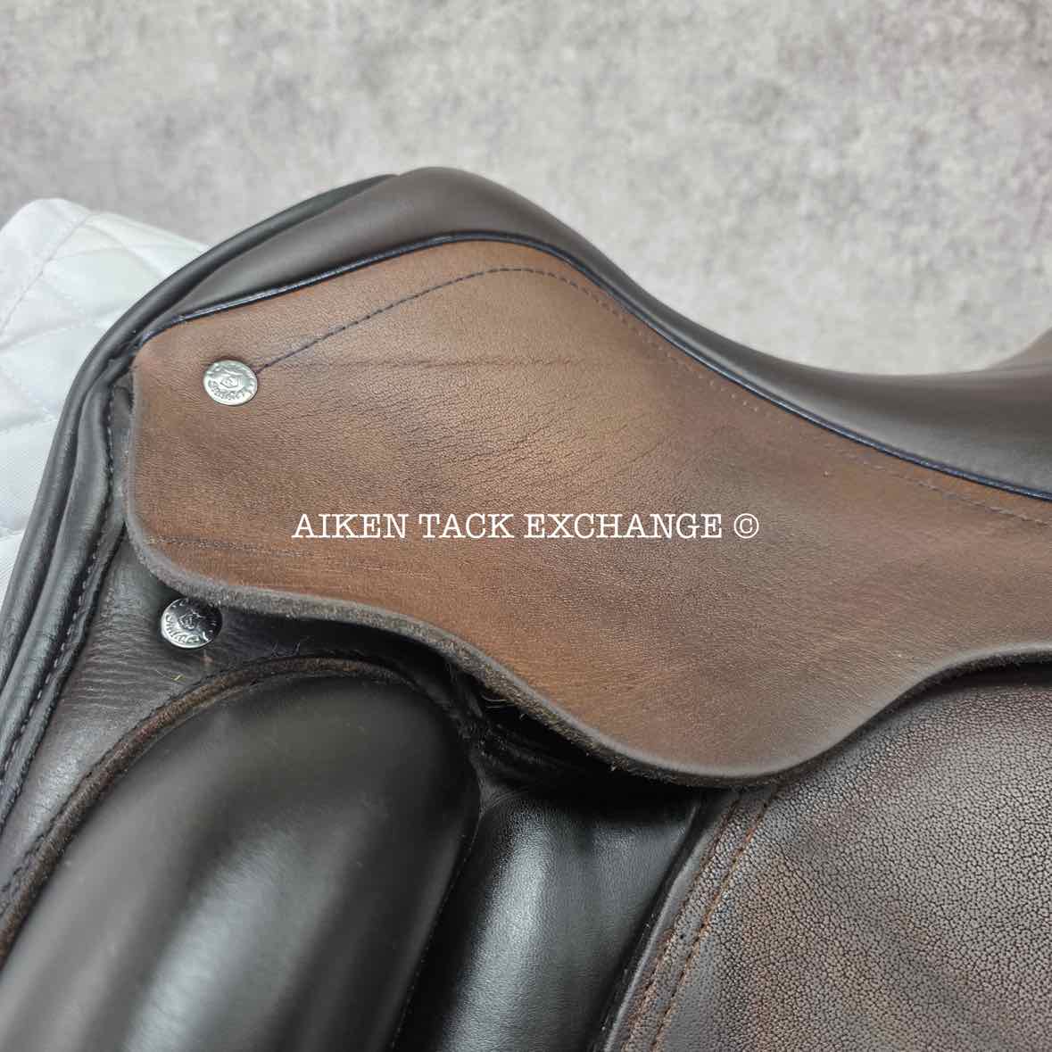 2021 Custom Saddlery Everest R Monoflap Dressage Saddle, 17.5" Seat, Adjustable Tree, Wool Flocked Panels
