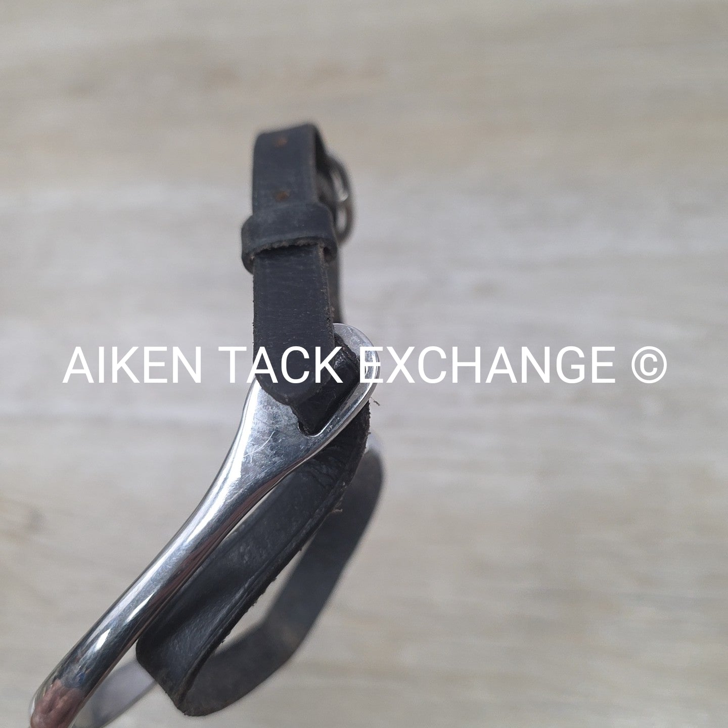 M.Toulouse Spurs with Leather Straps