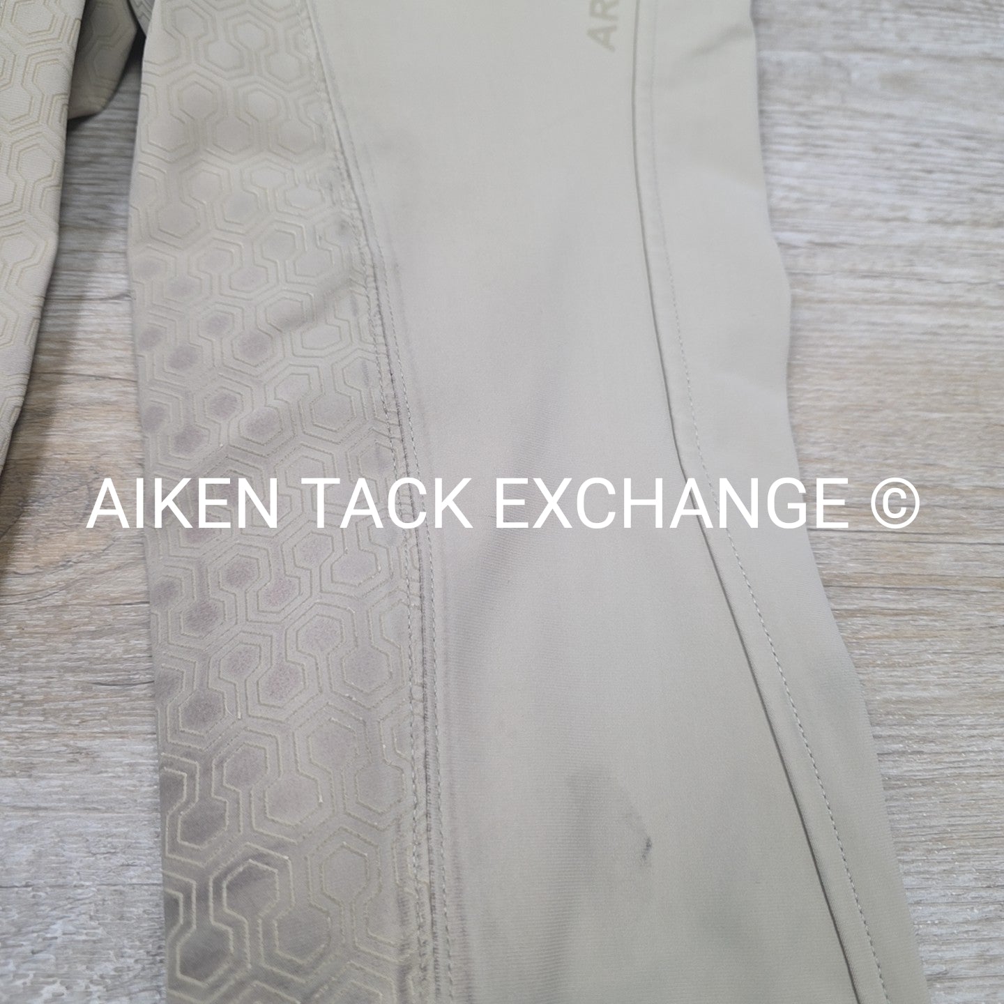 Ariat Tri Factor Silicone Full Seat Breeches, Size 26 L