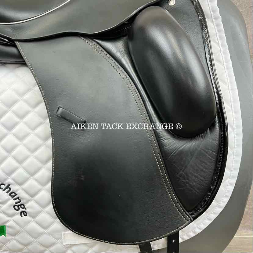 2018 Custom Saddlery Wolfgang Solo MKII Monoflap Dressage Saddle, 17.5" Seat, Adjustable Tree, Wool Flocked Panels