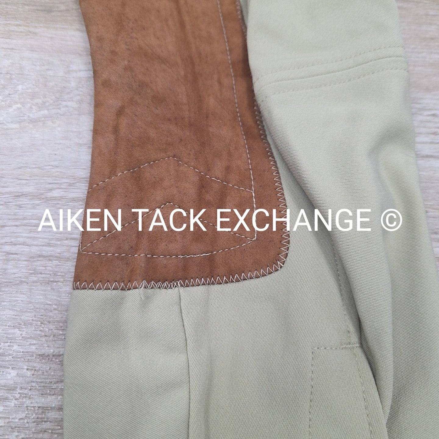 Tailored Sportsman Supreme Hunter Side Zip Knee Patch Breeches, Size 24 L