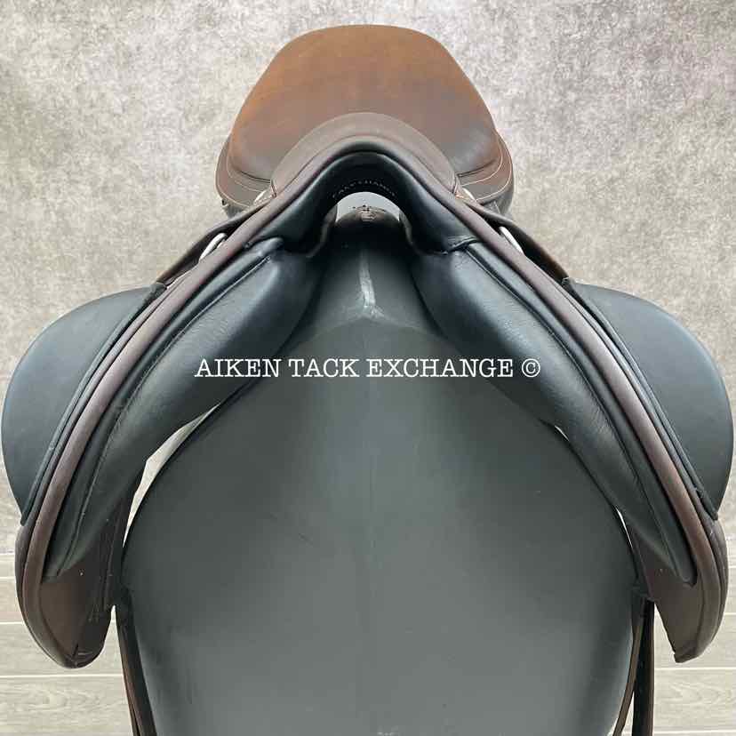 **SOLD** 2018 Bates Advanta Monoflap Eventing Jump Saddle, 17" Seat, Adjustable Tree - Changeable Gullet, Wool Flocked Panels