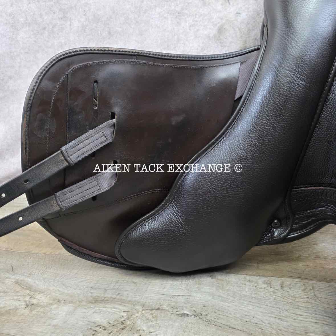2023 Kent & Masters Competition Series Monoflap XC Jump Saddle, 17.5" Seat, Adjustable Tree - Changeable Gullet, Wool Flocked Panels