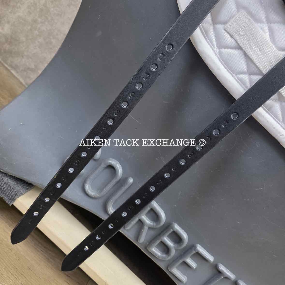 2018 Custom Saddlery Wolfgang Matrix Monoflap Dressage Saddle, 18" Seat, Adjustable Tree, Wool Flocked Panels