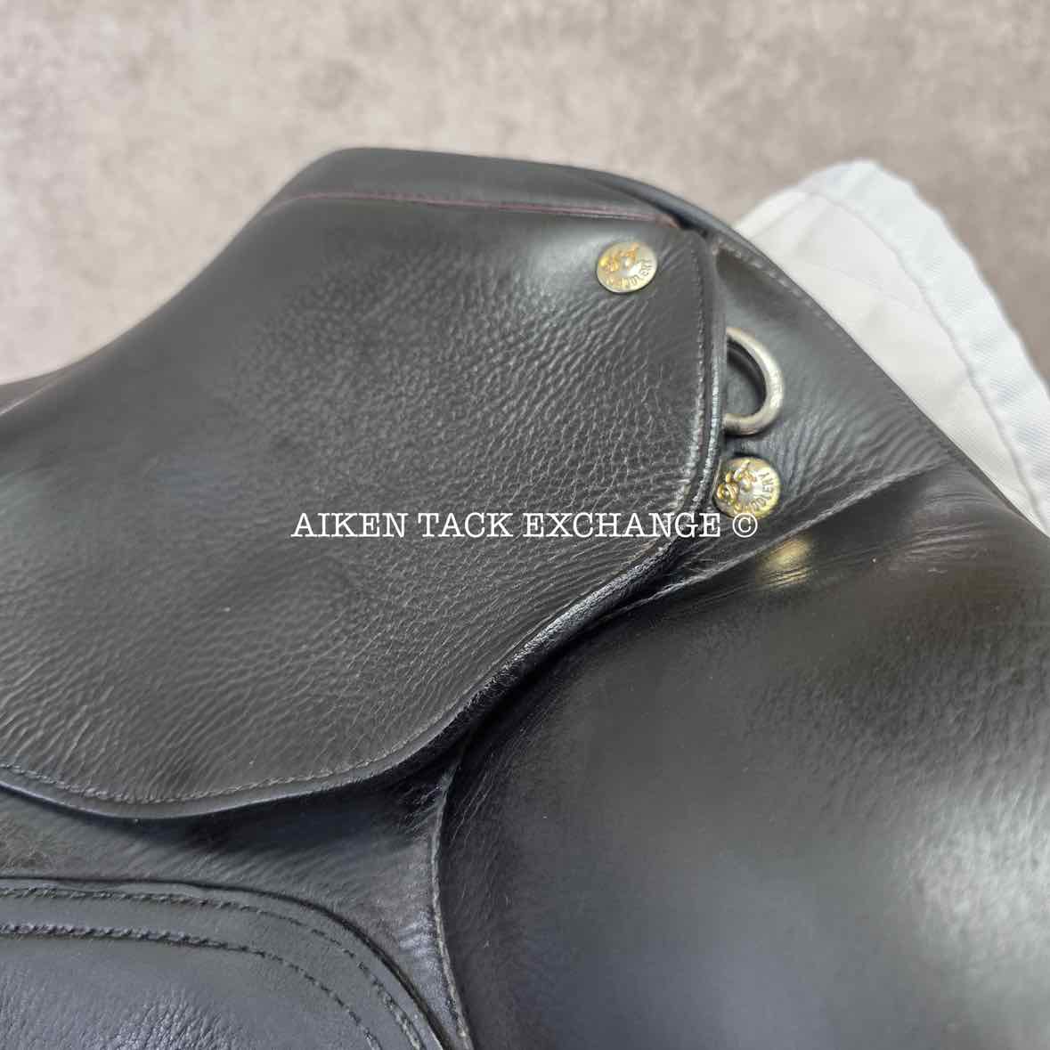 2006 DK Saddlery Freedom Monoflap Dressage Saddle, 17" Seat, M/MW Tree, Wool Flocked Panels