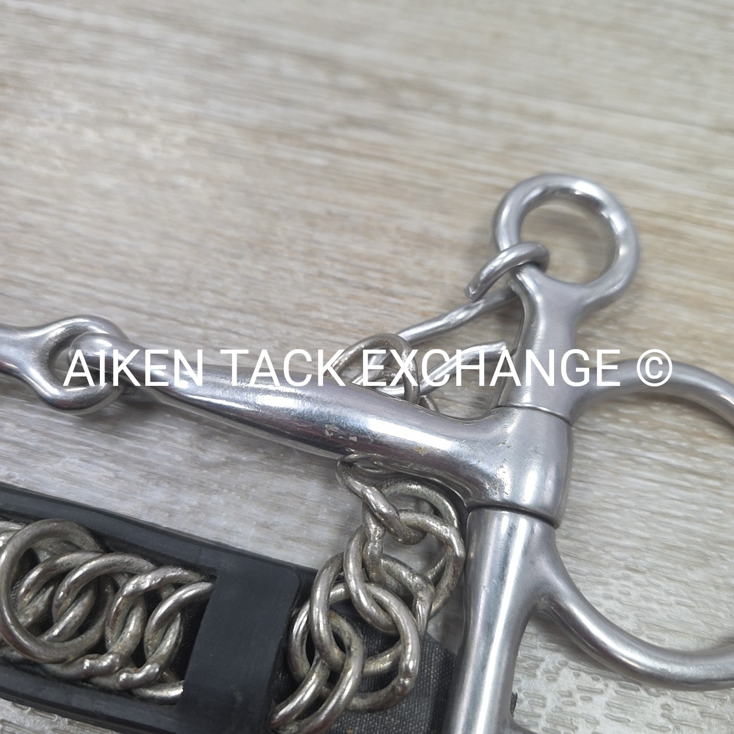 Single Joint Pelham Bit with Curb Chain Guard, 5"