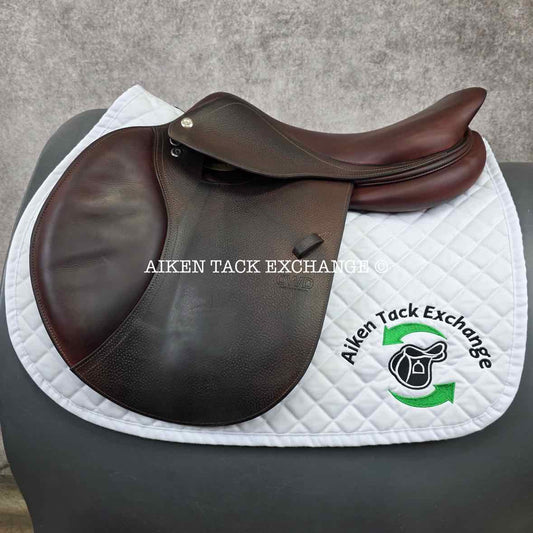 2017 CWD SE02 Close Contact Jump Saddle, 17.5" Seat, 3C Flap, Medium Tree, Foam Panels
