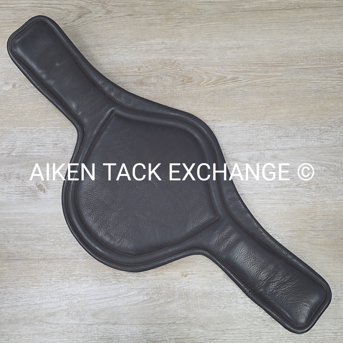 Fairfax Short Stud Guard Belly Guard Girth, Size 28" (has blemishes)