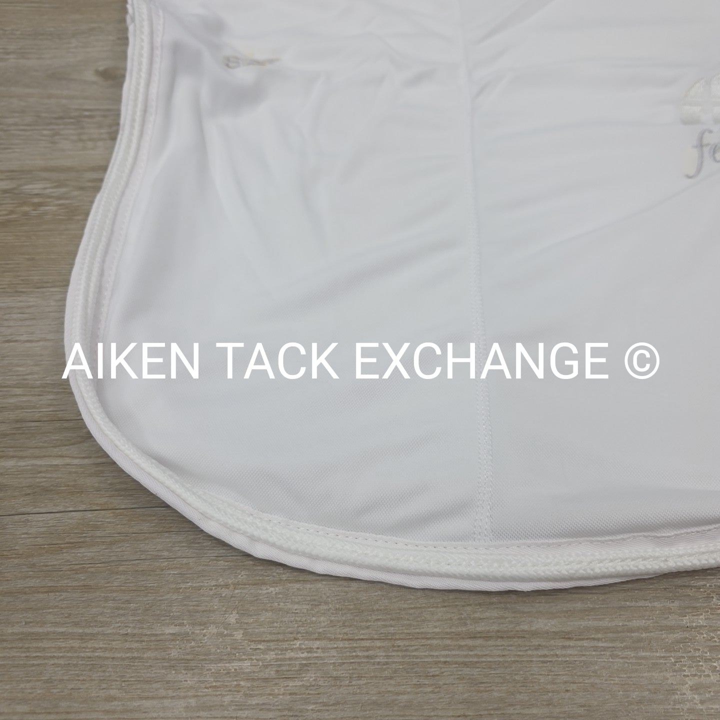 Fenwick Equestrian Therapeutic Jade Cooler, White (has marks), 82"