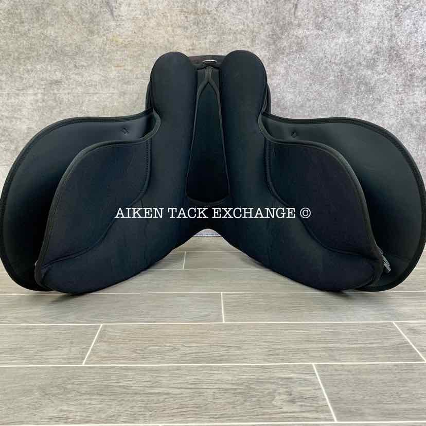 **SOLD** Thorowgood Maxam All Purpose Saddle, 17" Seat, Extra Wide Tree, Wool Flocked Panels