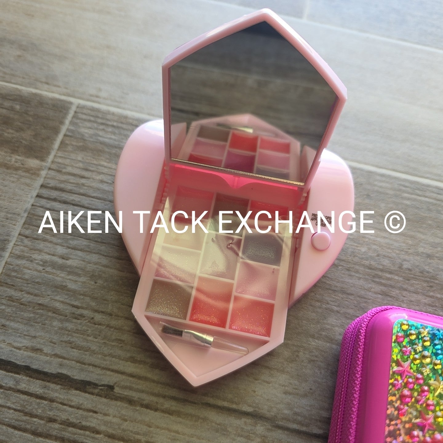 Claire's Beauty Set - 2 Small Makeup Palettes