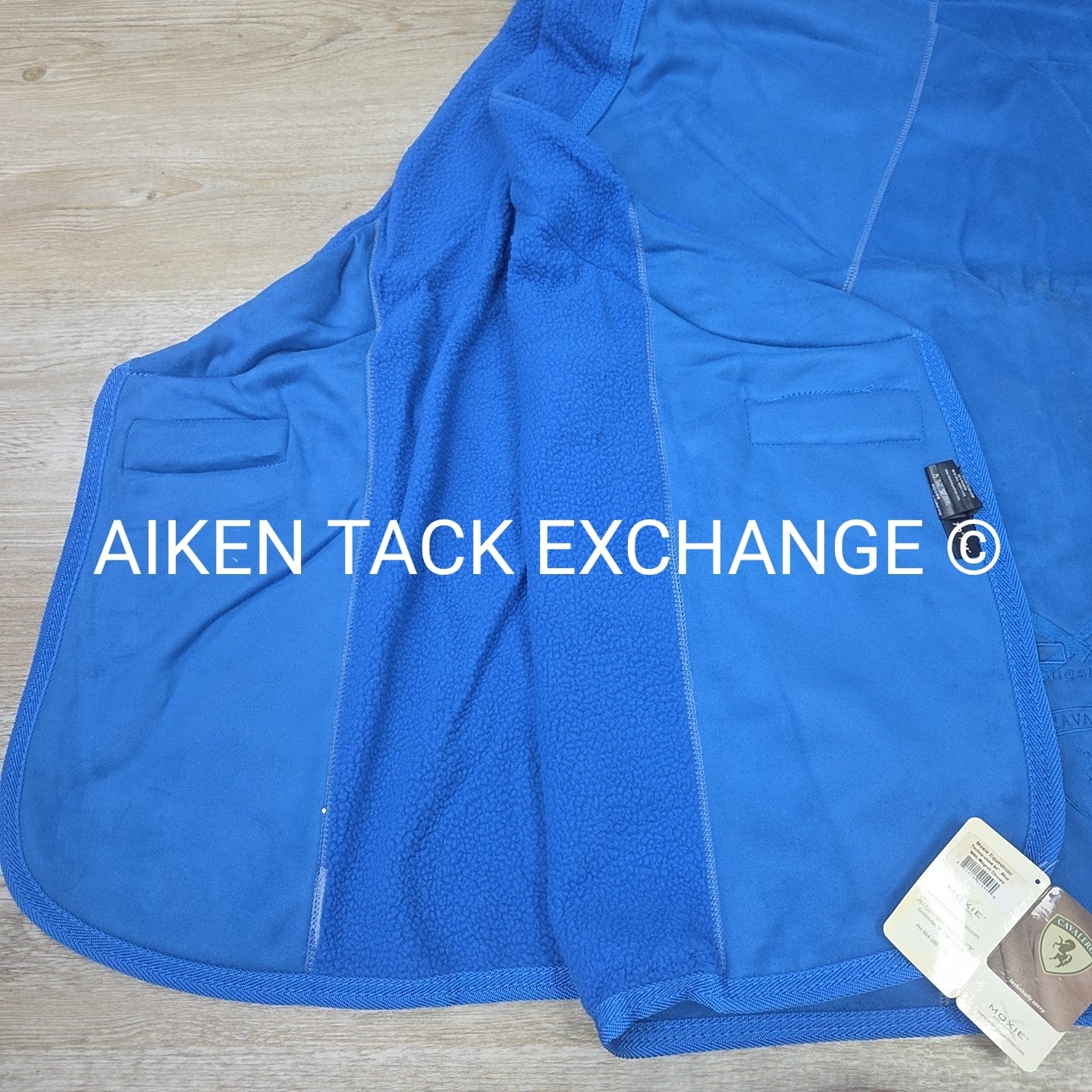 Moxie Equestrian Techno Sheet, 84"
