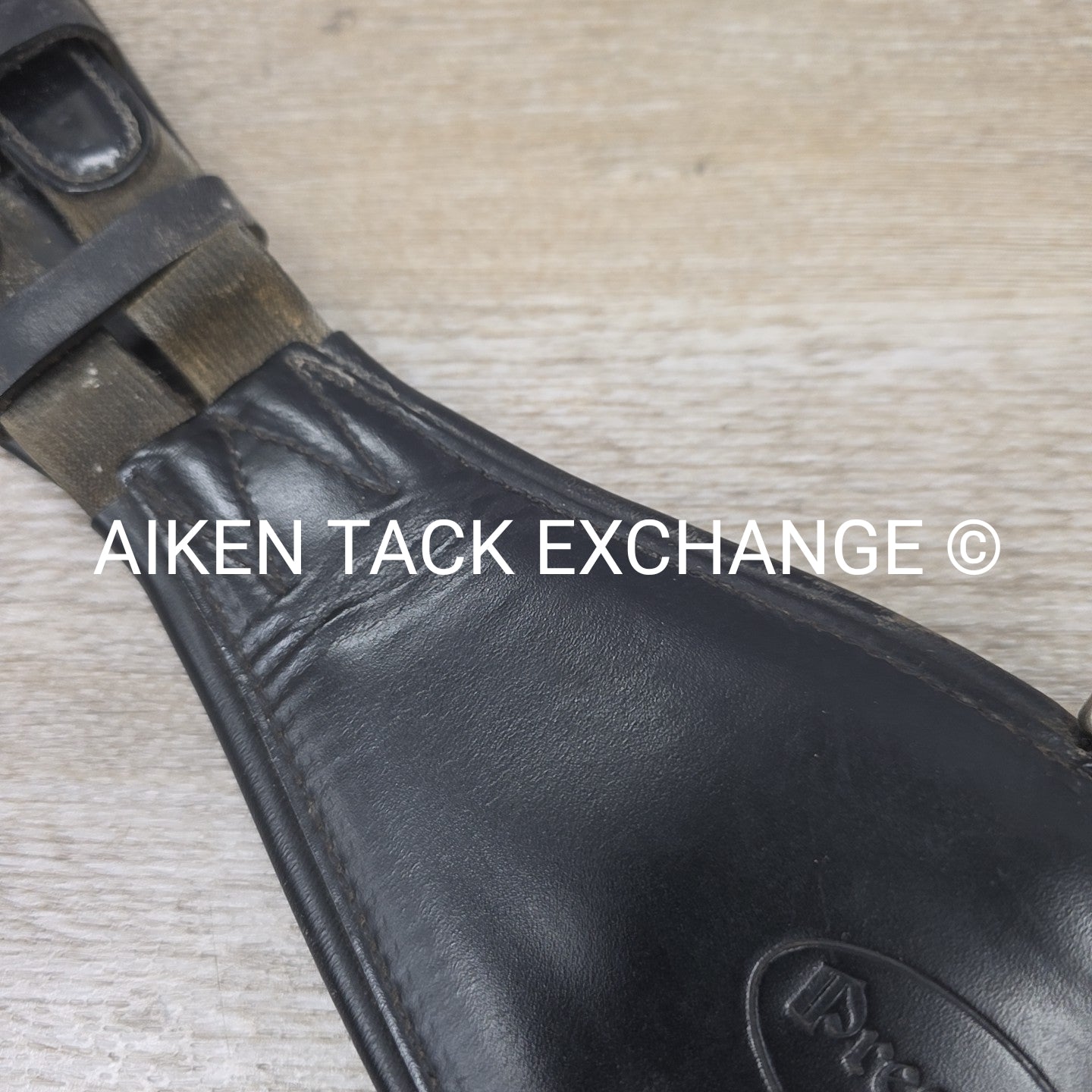 Prestige Padded Leather Short Girth, Black, 24"