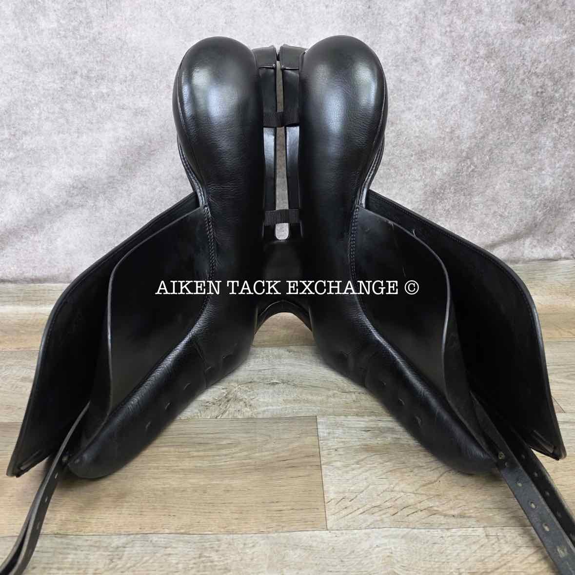 2014 Stubben Aramis Dressage Saddle with Equi-Soft, 18" Seat, 28cm Tree - Medium, Wool Flocked Panels