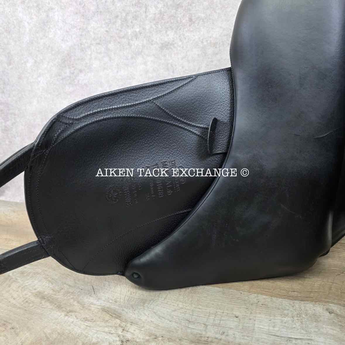 2017 Devoucoux Makila Lab Monoflap Dressage Saddle, 17" Seat - 2AA Flap, Medium Tree, D3D Panels, Full Buffalo Leather