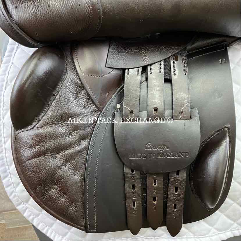 2012 County Conquest Jump Saddle, 18" Seat, Extra Wide Tree, Wool Flocked Panels