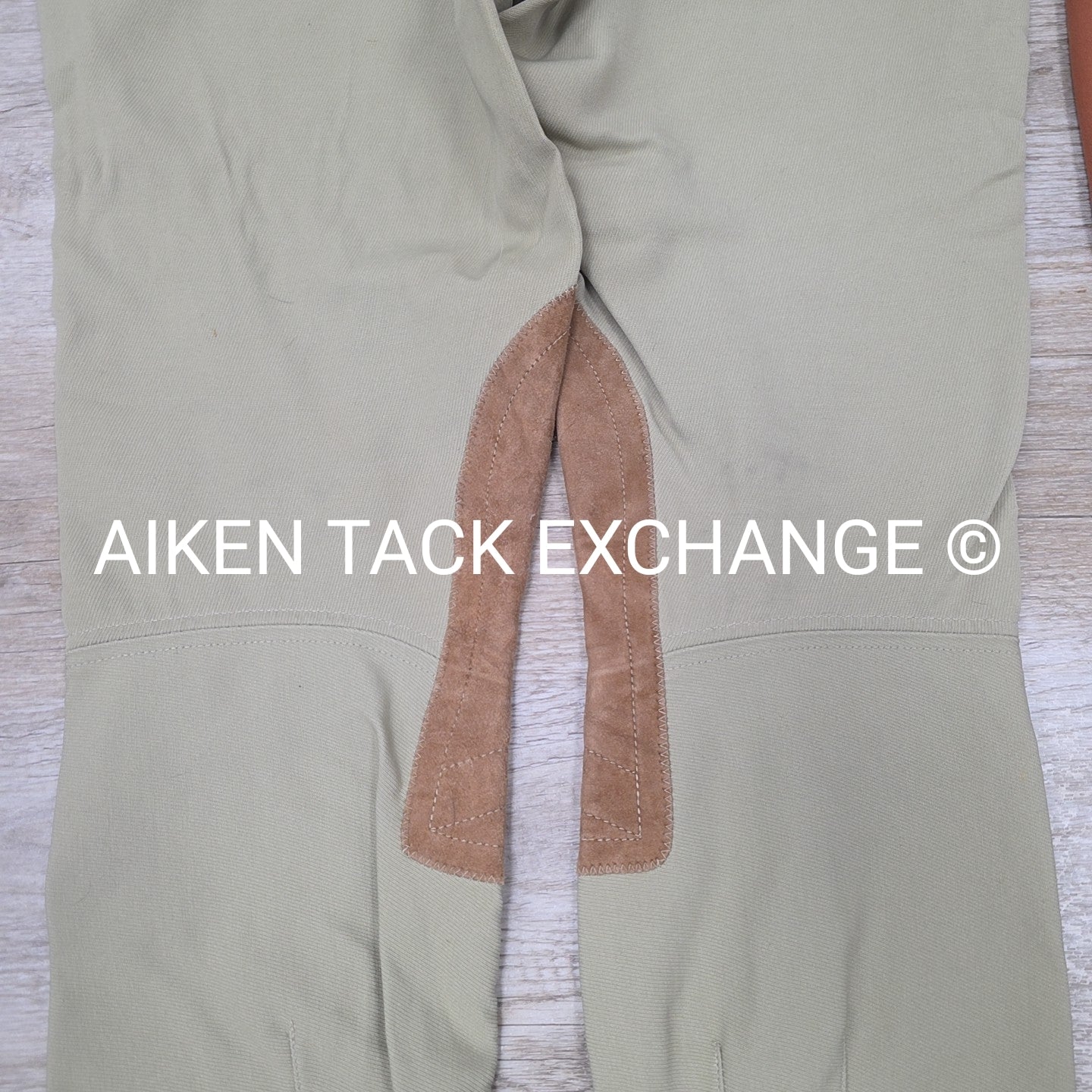 BARGAIN BUNDLE: Tuff Rider & Tailored Sportsman Breeches, 32 & Ovation Breeches,