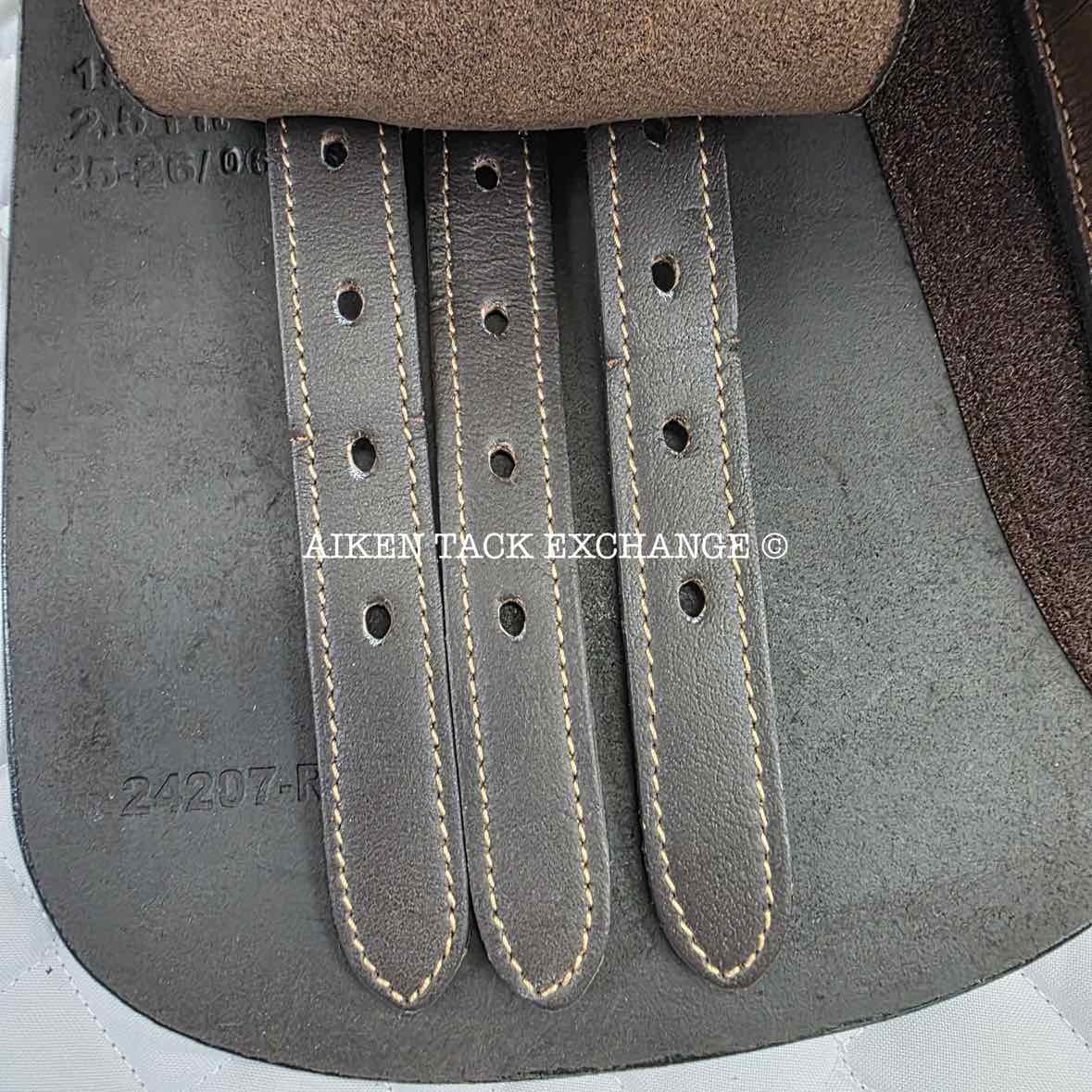 HDR - Henri de Rivel Novice Club Close Contact Jump Saddle, 15" Seat, Regular / Medium Tree, Foam Panels