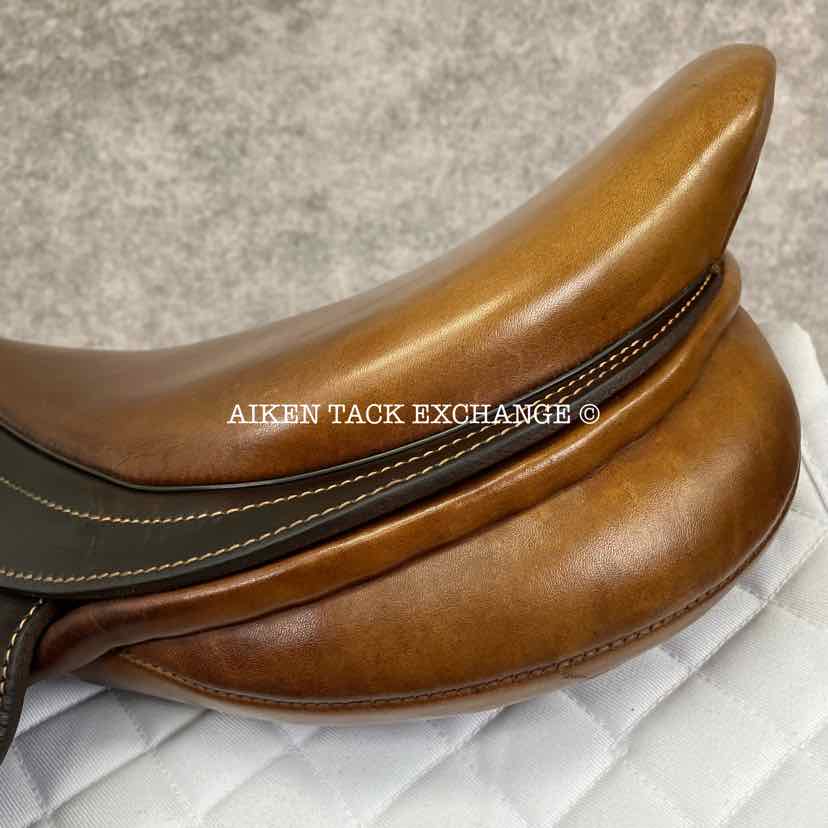 **SOLD** 2008 Bates Close Contact Jump Saddle, 17.5" Seat, Adjustable Tree - Changeable Gullet, CAIR Panels