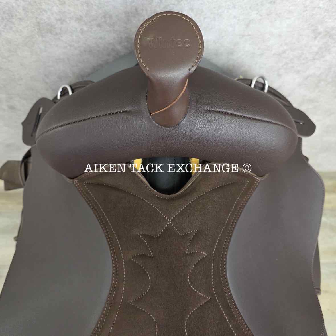 Wintec Western Saddle, 16" Seat, Wide Tree - Full QH Bars