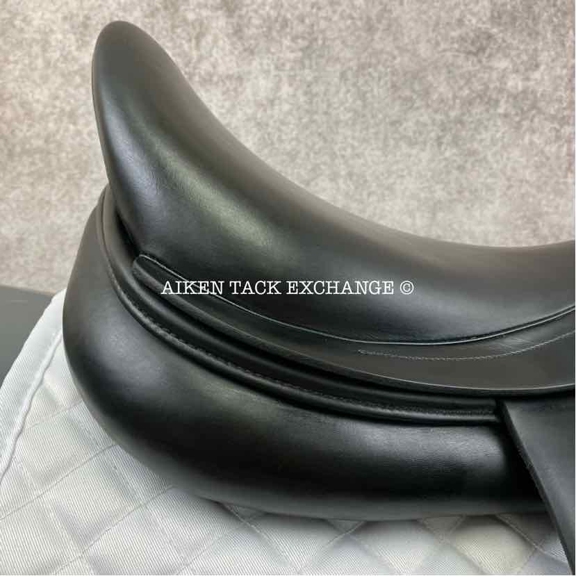 2009 Amerigo Vega Dressage Saddle, 18" Seat, Medium Tree, Wool Flocked Panels